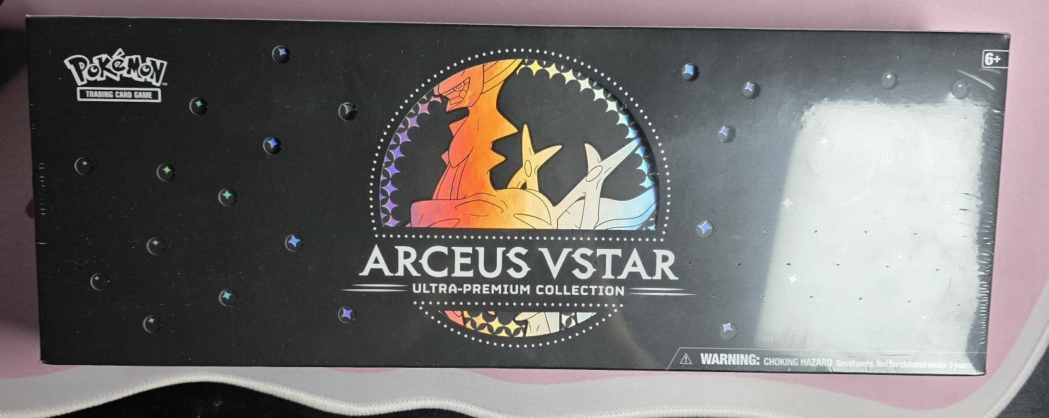 Pokemon Arceus VSTAR Ultra-Premium Collection